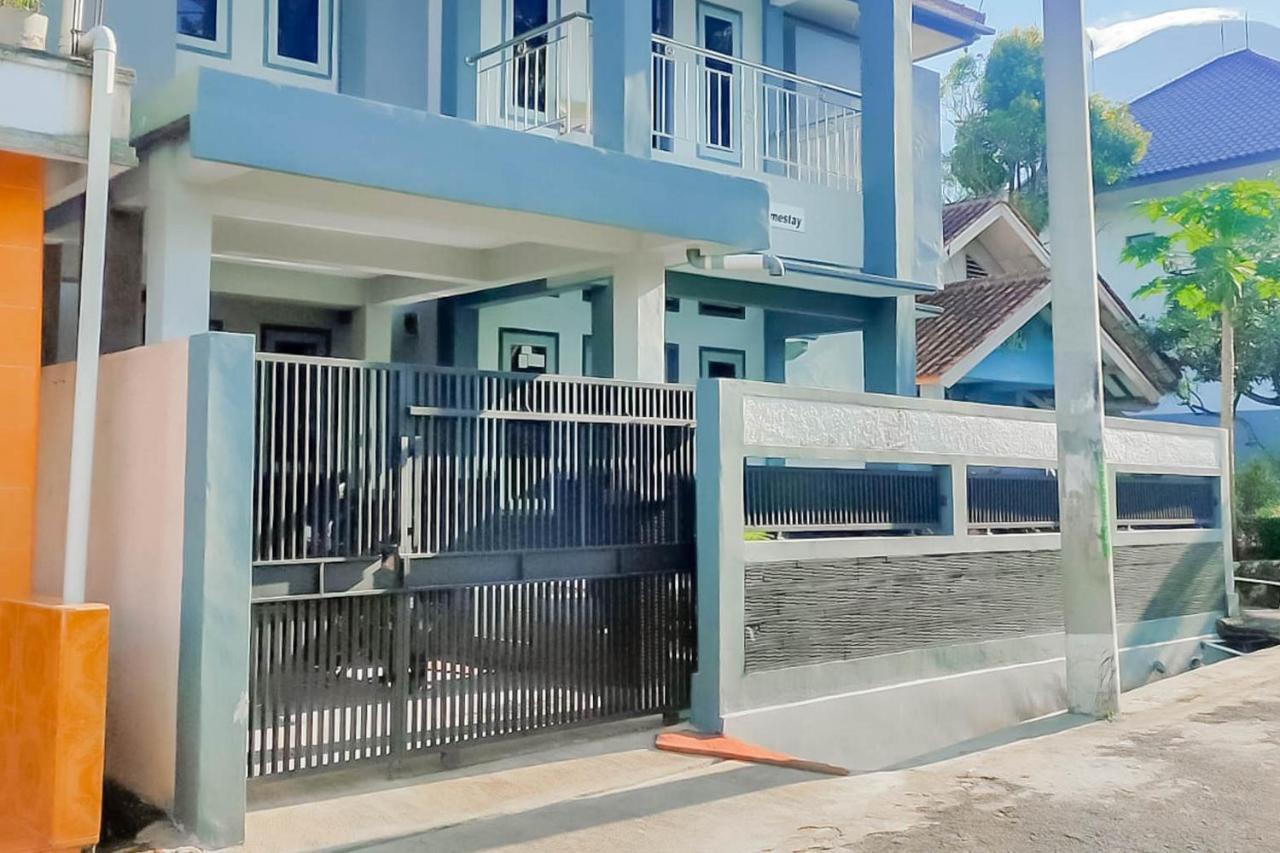 Triyoga Homestay Syariah Redpartner Sangkanurip Eksteriør bilde